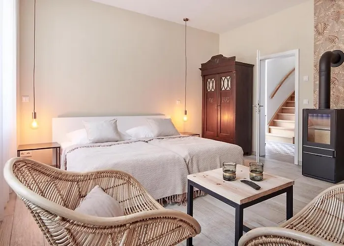 Bei Meyers Schlafen & Feiern 招待所 3*