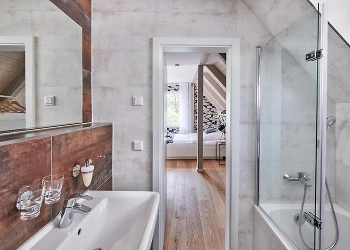 Bei Meyers Schlafen & Feiern