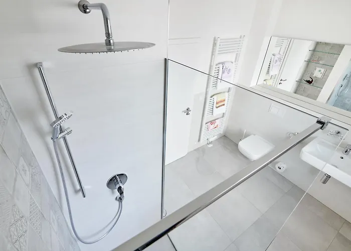 Bei Meyers Schlafen & Feiern 招待所 3*